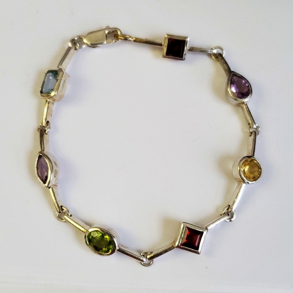 Eccentric Sterling Silver 925 Geometric Gemstone Station Bracelet